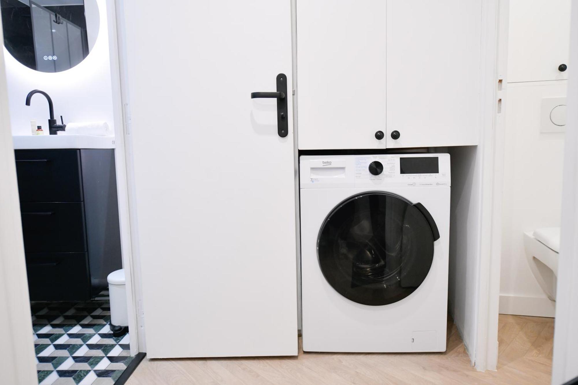 Montmartre Marvel! Designer Apartment Near Metro Paris Eksteriør bilde
