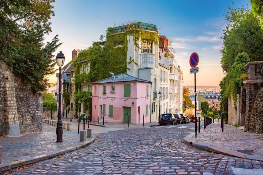 Montmartre Marvel! Designer Apartment Near Metro Paris Eksteriør bilde